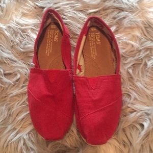 Toms slip on shoes